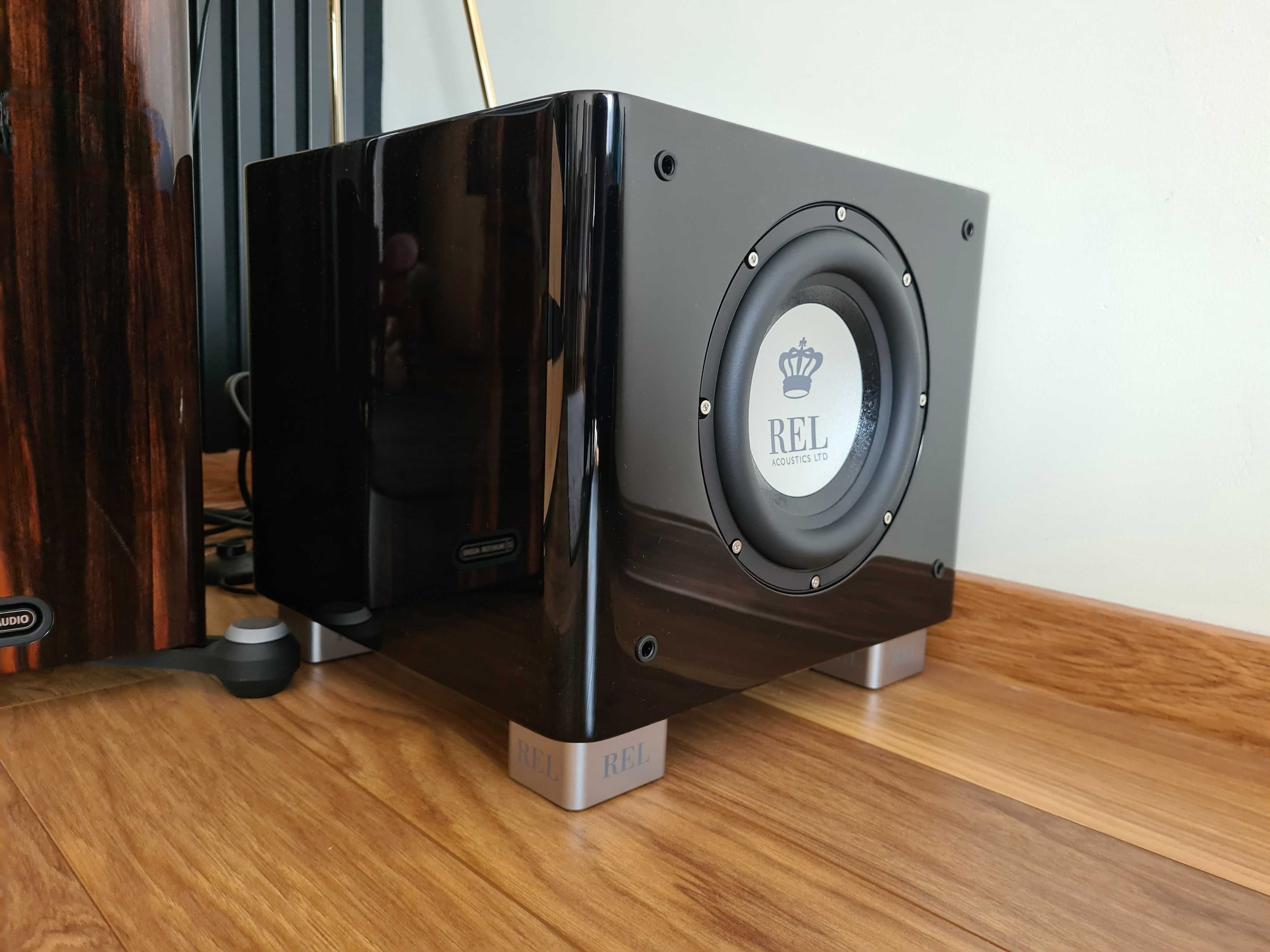 Subwoofer aktywny REL T7/X