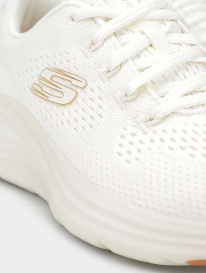 Жіночі кросівки skechers / кросівки молочного кольору