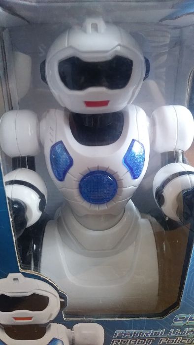 Sprzedamy zabawke robot policjat