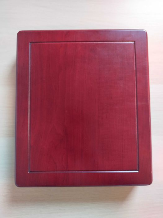 24 srebrne medale w kasecie-Jan Paweł II Człowiek który zmienił świat