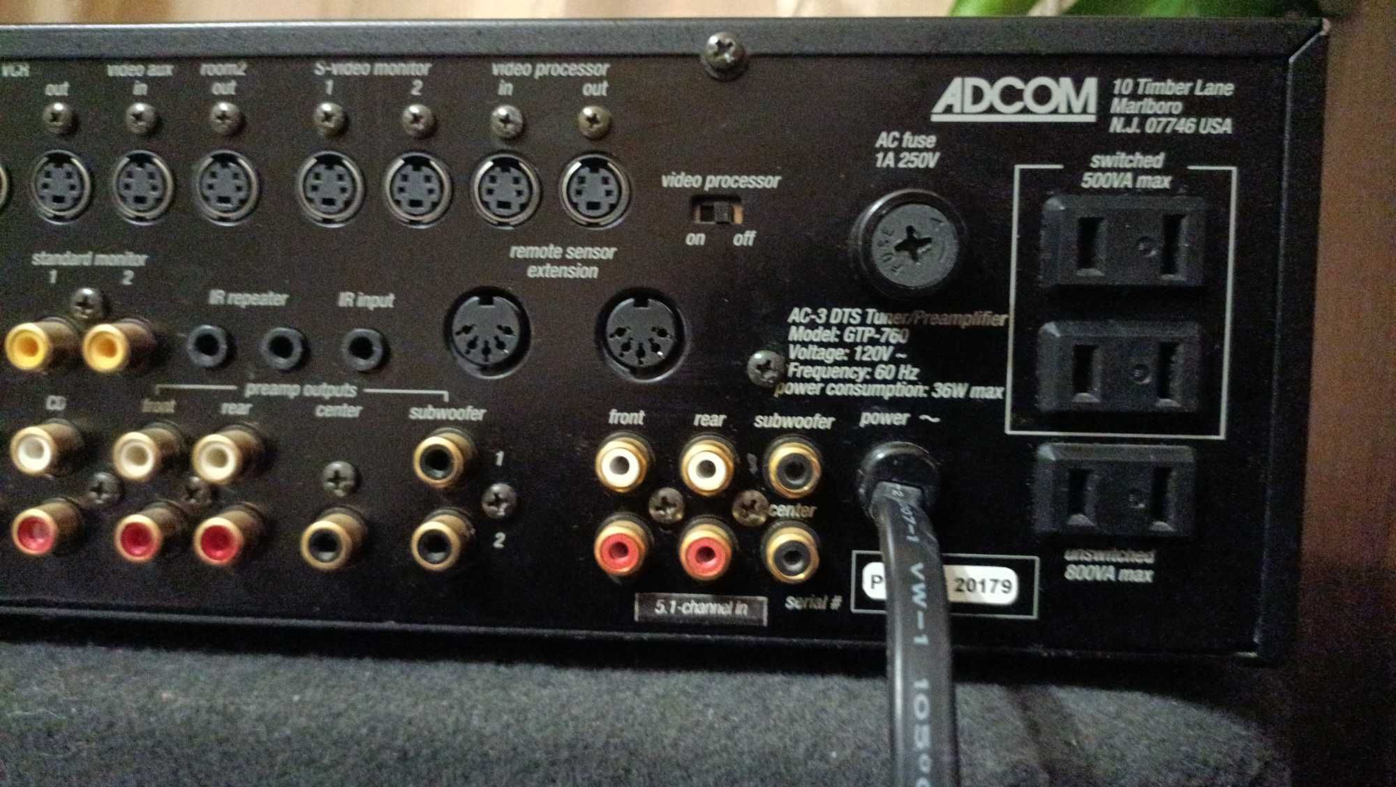 Предусилитель AV процессор Adcom GTP-760  с ДУ обмен