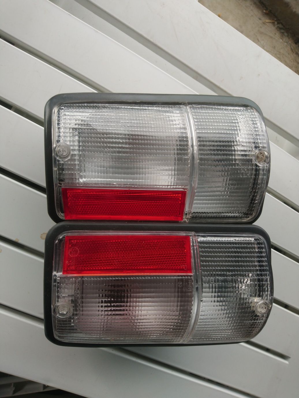 Lampy tylne fiat 126 p białe