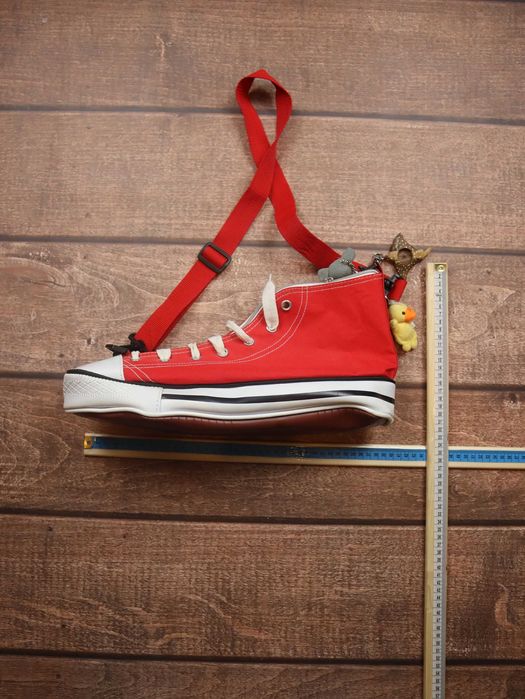 Torba na ramię tenisówka czerwona red sneaker shoe bag red torebka