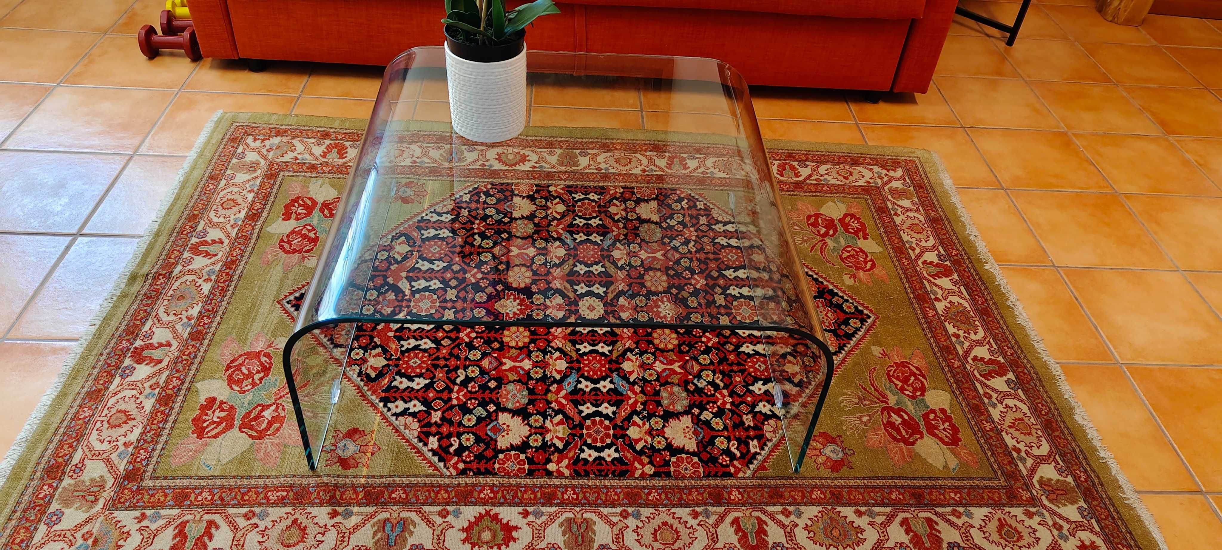 Mesa de centro inteiramente em vidro temperado