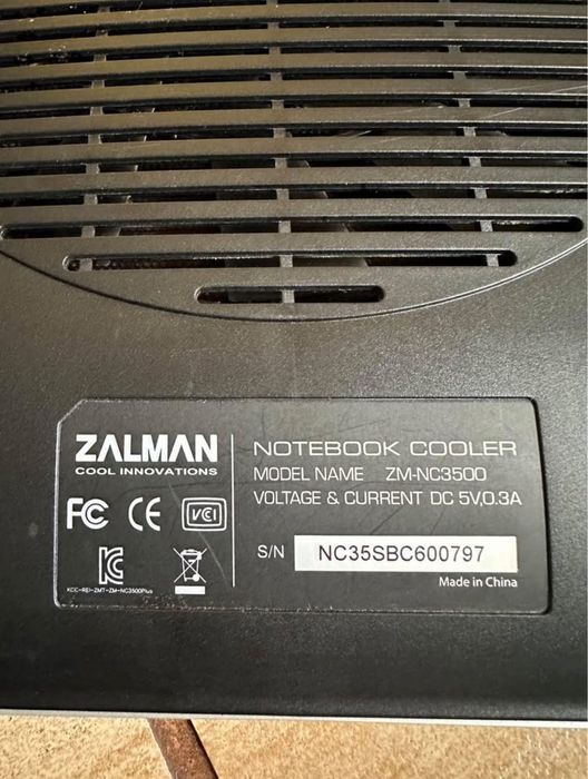Zalman Chłodząca ZM-NC3500 czarna (4x hub USB, do 17,3")