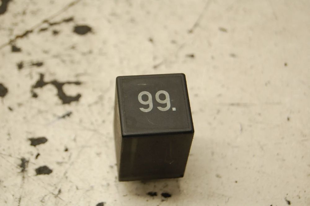 PRZEKAŹNIK WYCIERACZEK &quot;99&quot; 357955531 VW PASSAT B5 LIFT T4