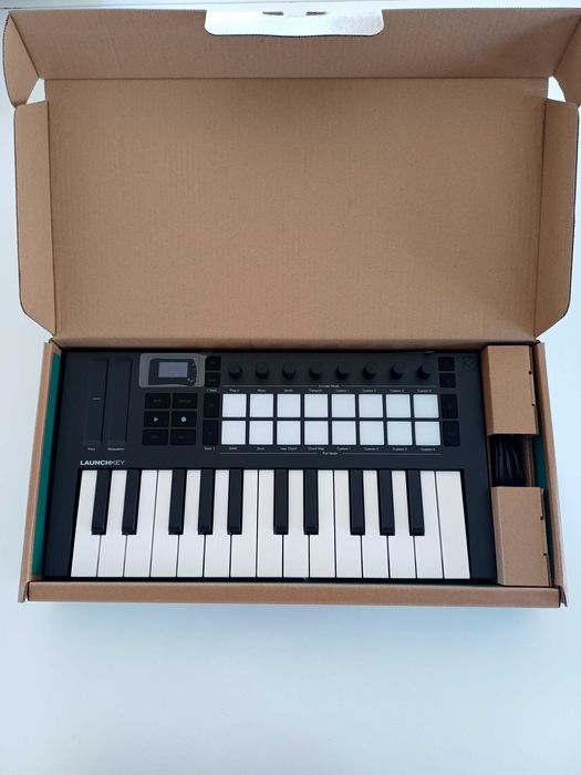 Controlador AKAI APC Mini Mk2 – Novo, 2 anos de Garantia