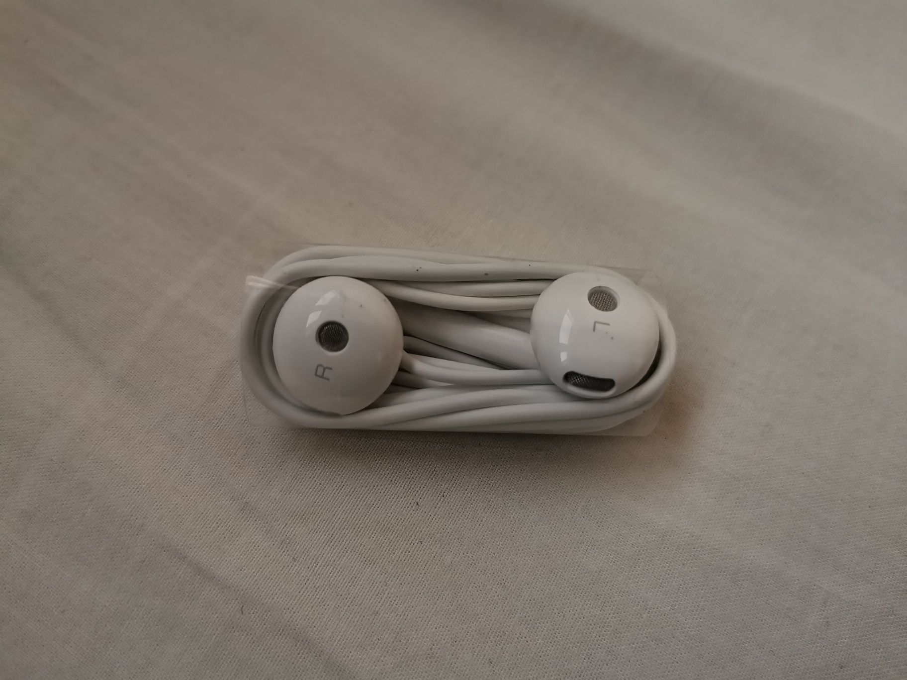 Słuchawki przewodowe nieużywane minJACK