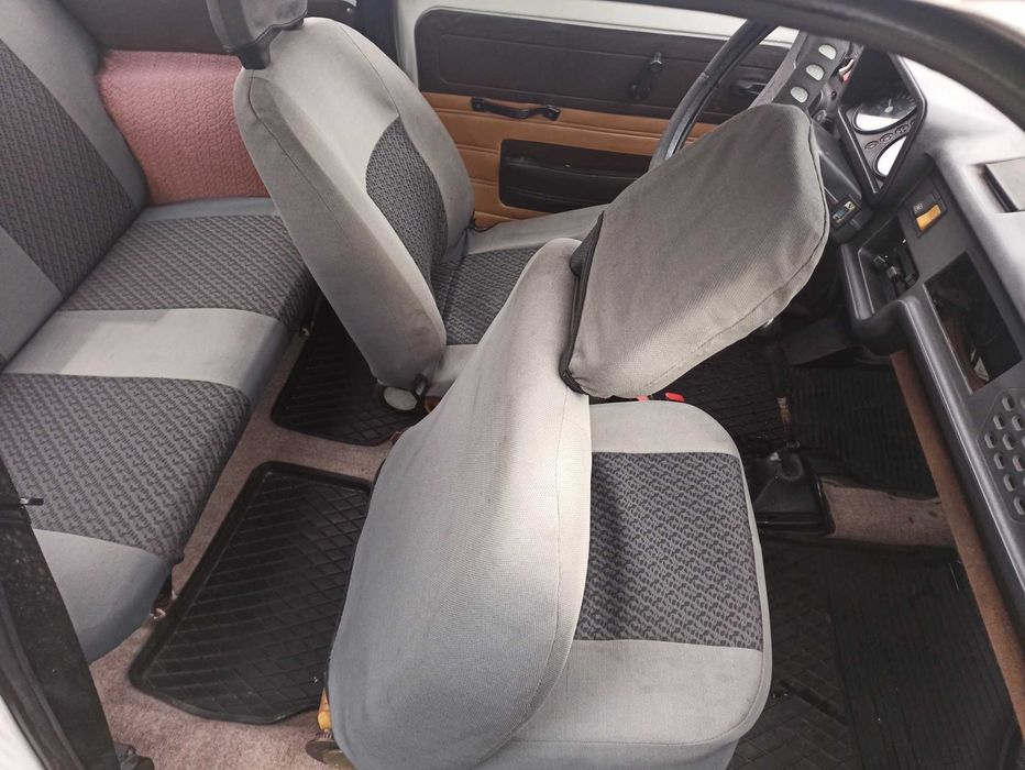 Trabant Polo 1.1 GaZ lpg hak WażnY przegląd i OC sprawny w 100%. Sedan