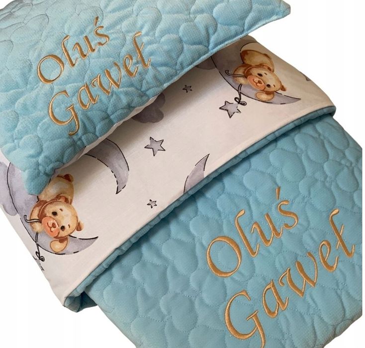 Kocyk 100x140 i poduszka 40x40 z haftem dla dziecka