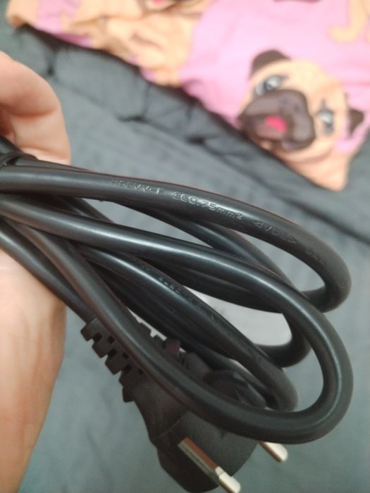 Шнур,кабель живлення