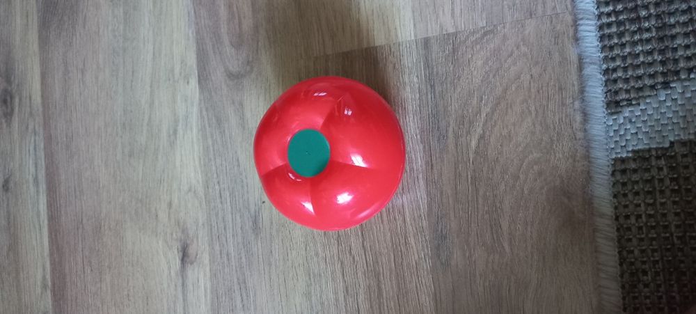 Podkładka i pojemniki na owoce oraz lunch