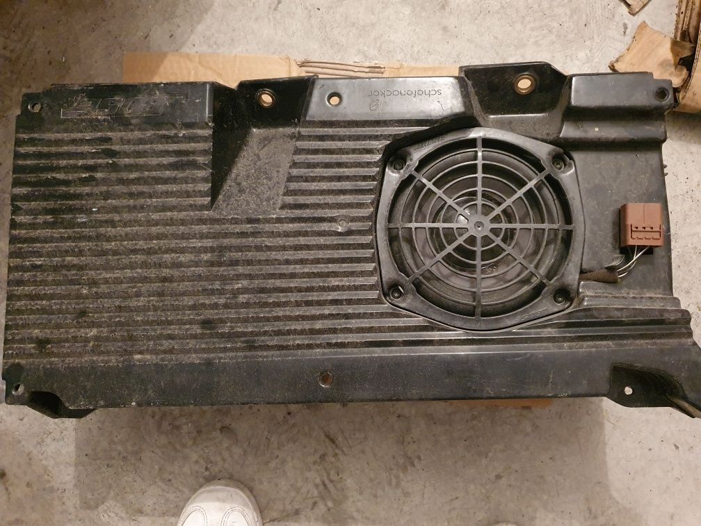 Subwoofer original Alfa Romeo GT