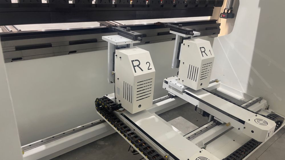 Листогиб Гибридный (на сервоприводе) 8+1 ЧПУ ESA875 220тон