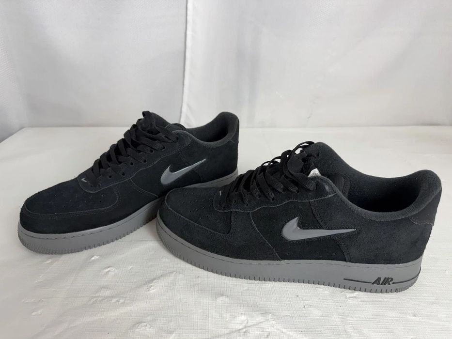 Nike Air Force 1 Jewel Low Grey como novos