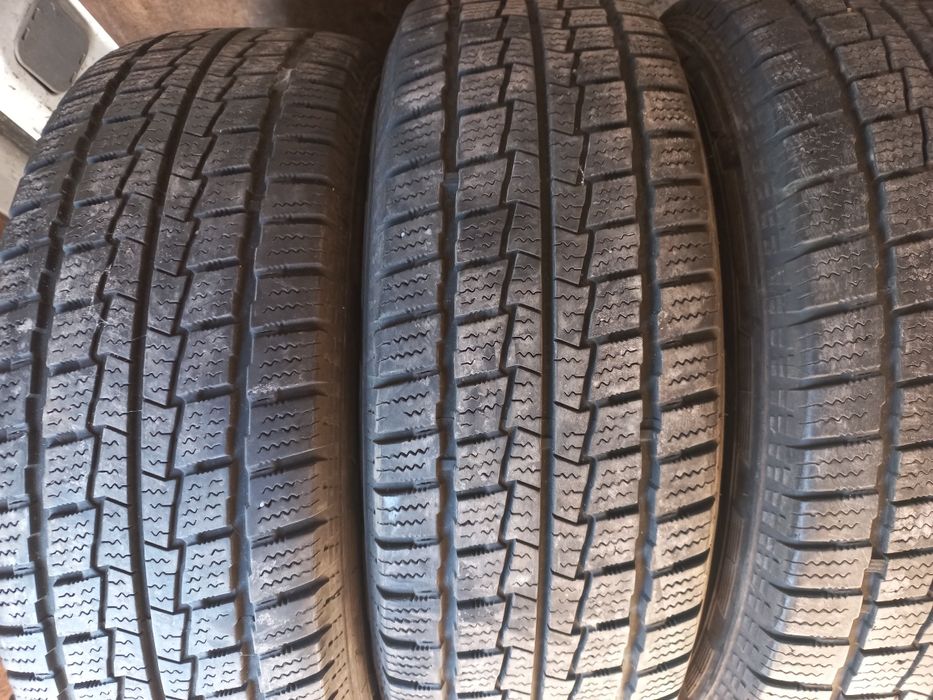 Шини Хенкук 215/65 r16c