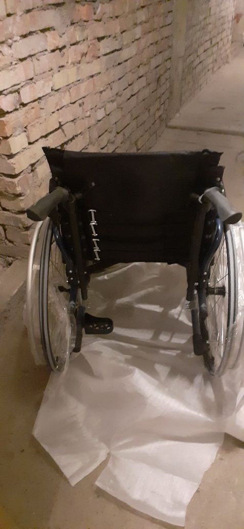 Ręczny  wózek  inwalidzki