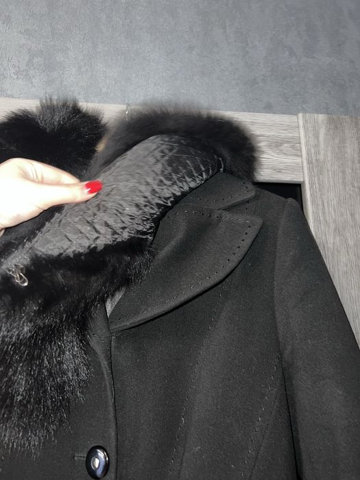 Зимове пальто з хутром песця 46р.