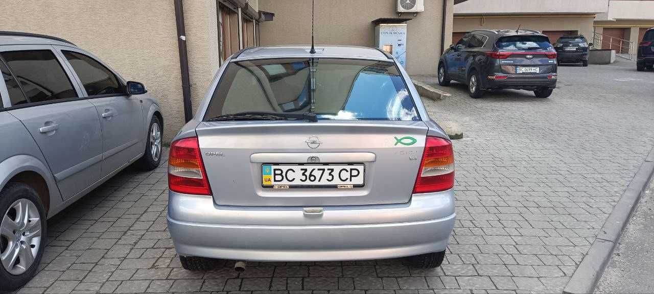 Продую Opel Astra 2002