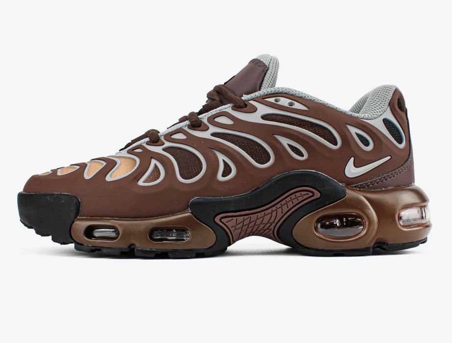 Мужские кроссовки Nike Air Max TN Plus Drift найк аир макс тн дрифт