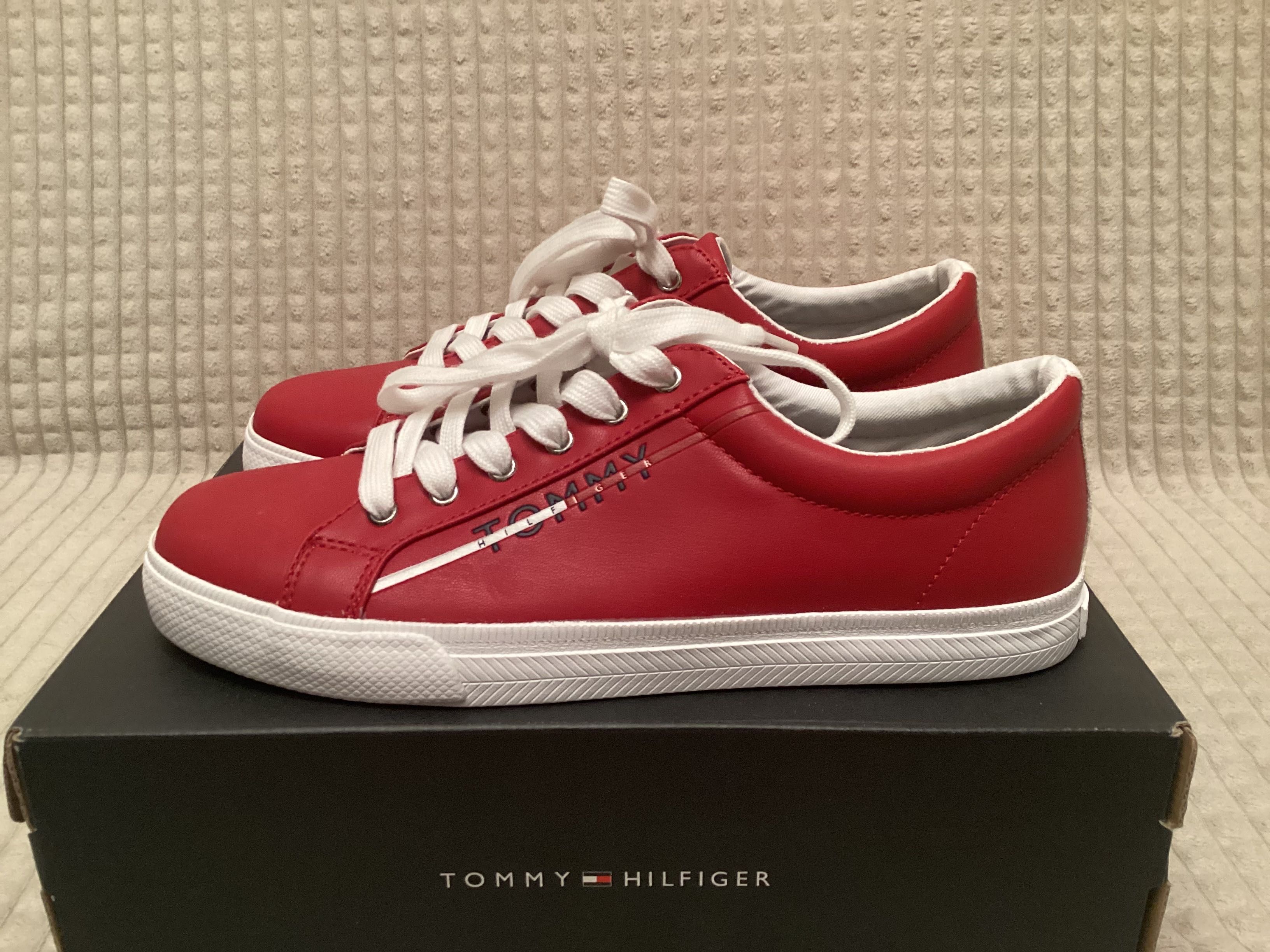 Кроссовки Tommy Hilfiger, р.41,5 (оригинал)