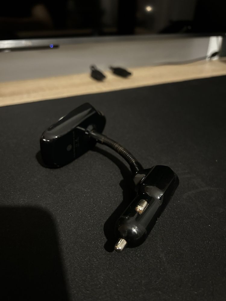Ładowarka samochodowa transmiter T10 bluetooth