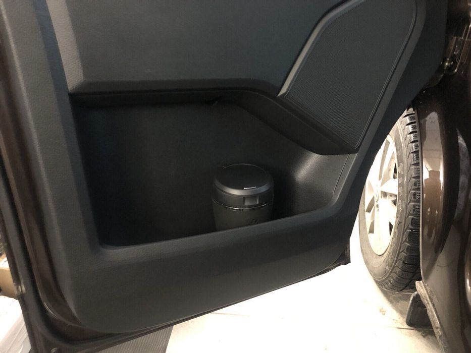 Ємкість для сміття мусорка vw t6 t6.1