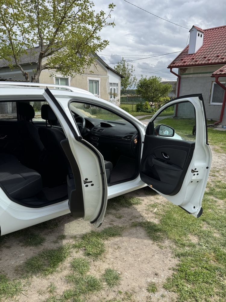 Renault Megane 3 2012 року механіка