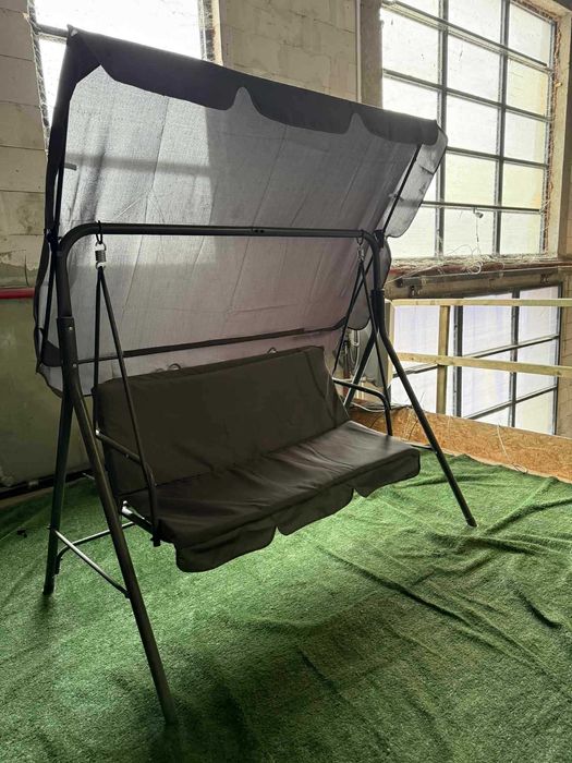 Huśtawka ogrodowa 3-osobowa z regulowanym daszkiem - POWYSTAWOWA