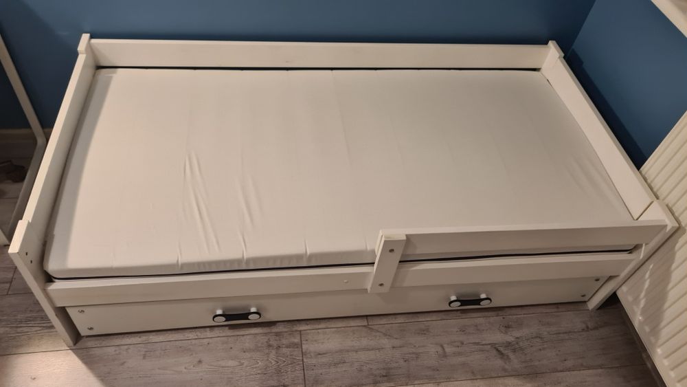 Łóżko dziecięce z szufladą i barierką. 80x160. Materac z pokrowcem wod