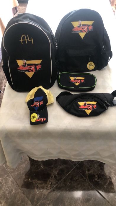Рюкзак 2 шт, бананка, пенал и кепка А4
