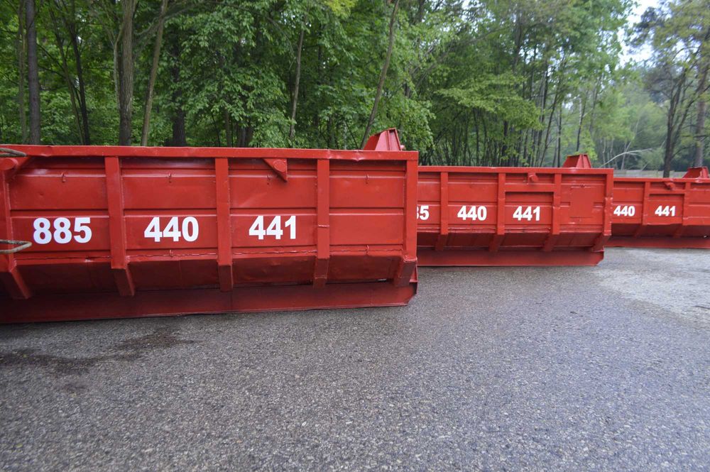 wynajem kontenerów Wywóz śmieci wielkogabarytowych, komunalnych remont