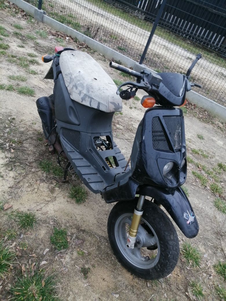 Malaguti Crosser silnik, plastiki, instalacja, lampy, siedzenie