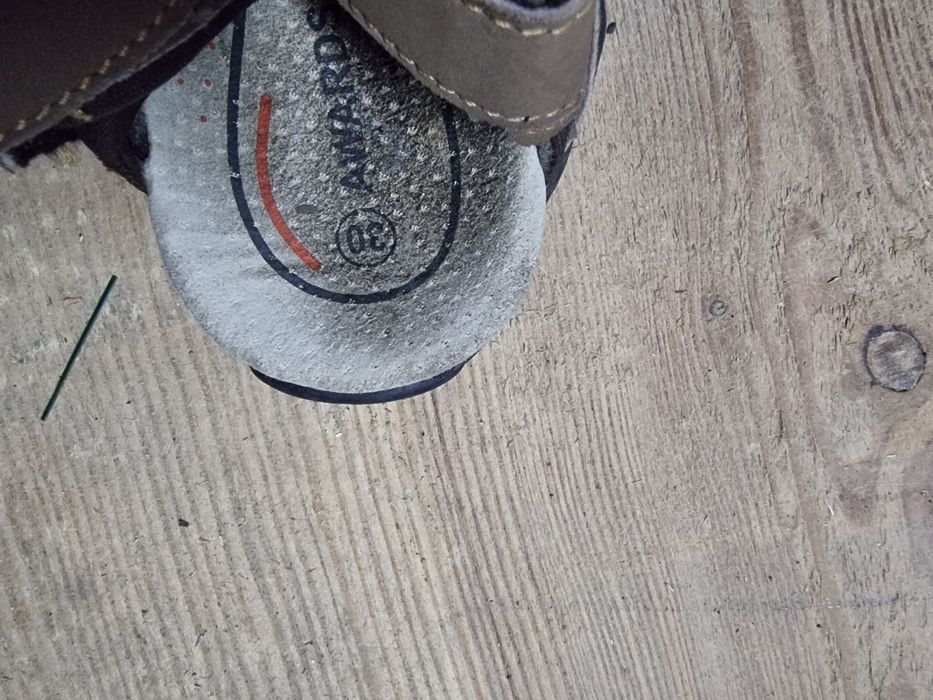 Sandałki chłopięce 30