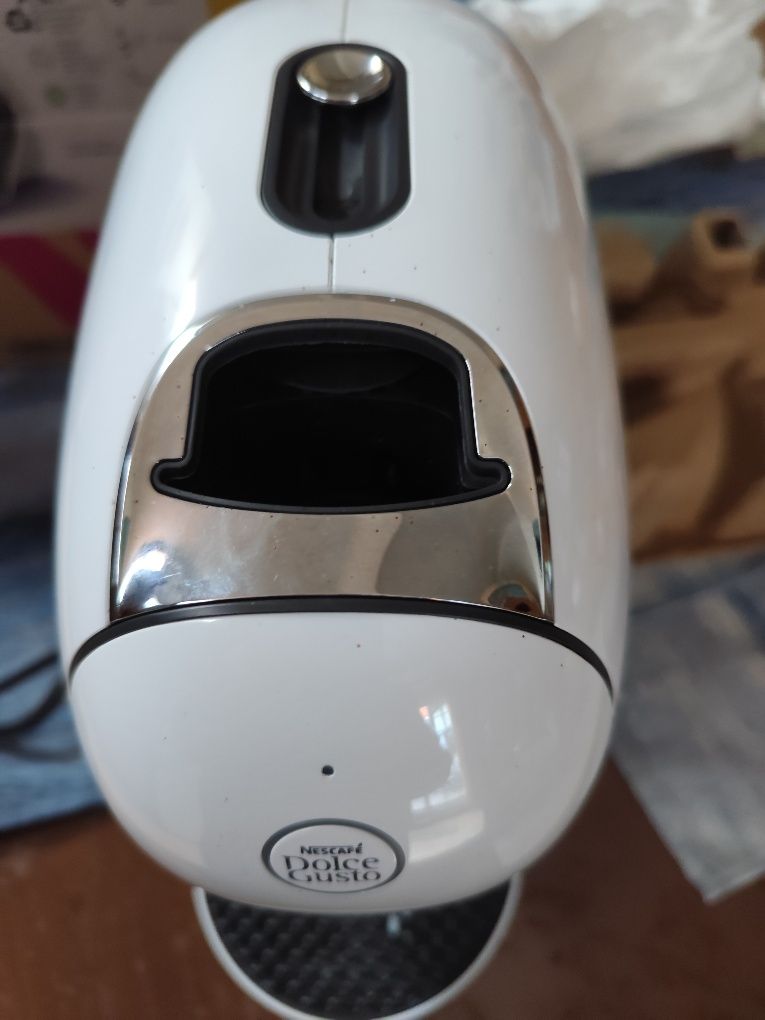 Máquina de café dolce Gusto Neo