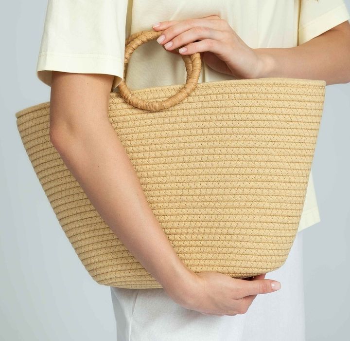 Нова сумка плетена Famо