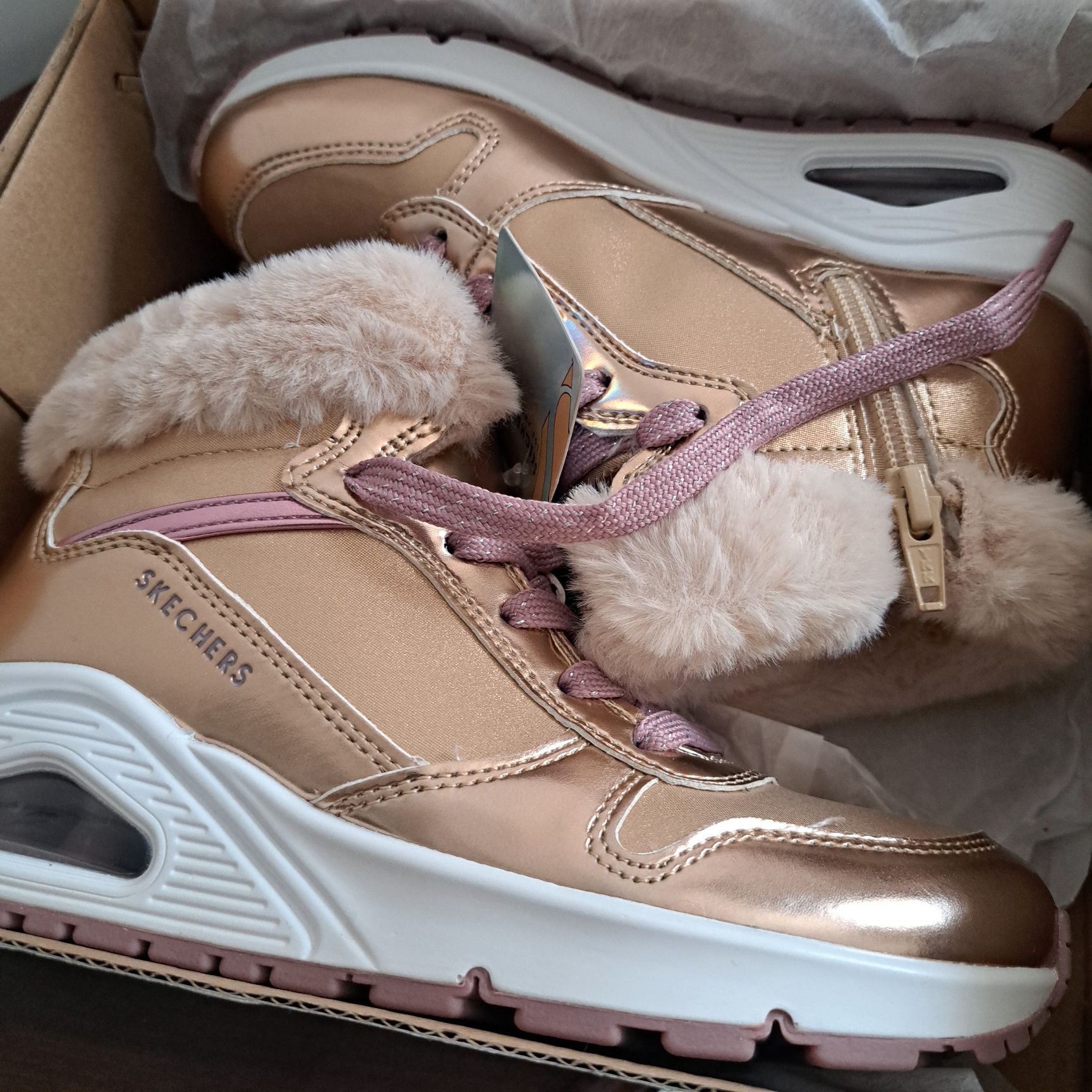 Sapatilhas botins dourado Skechers