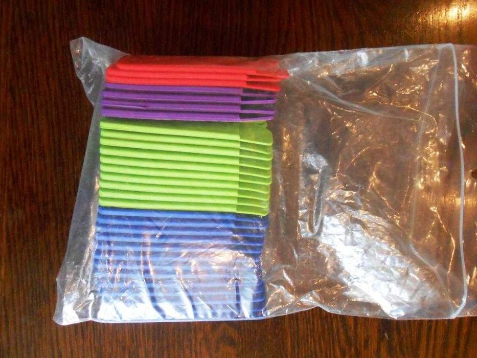 Uchwyt etui na karty, na telefon, "plecki" - 30 szt. różnokolorowe