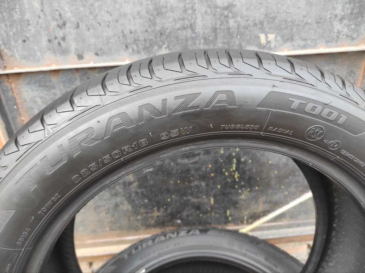 Bridgestone Turanza T001 225/50r18 2шт, 19год, 5,2мм, ЛЕТО из Германии