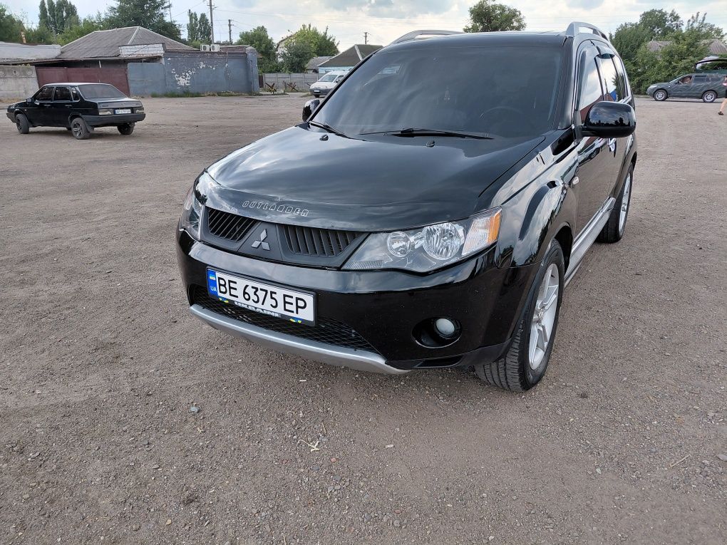 Mitsubishi Otlander XL  2009 3.0авт в Max