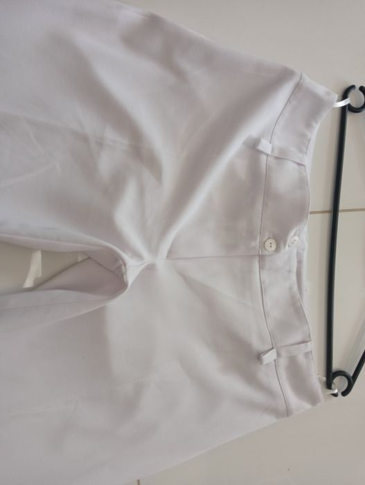 Spodnie, białe, klasyczne, rozmiar XL, cena 15 zl