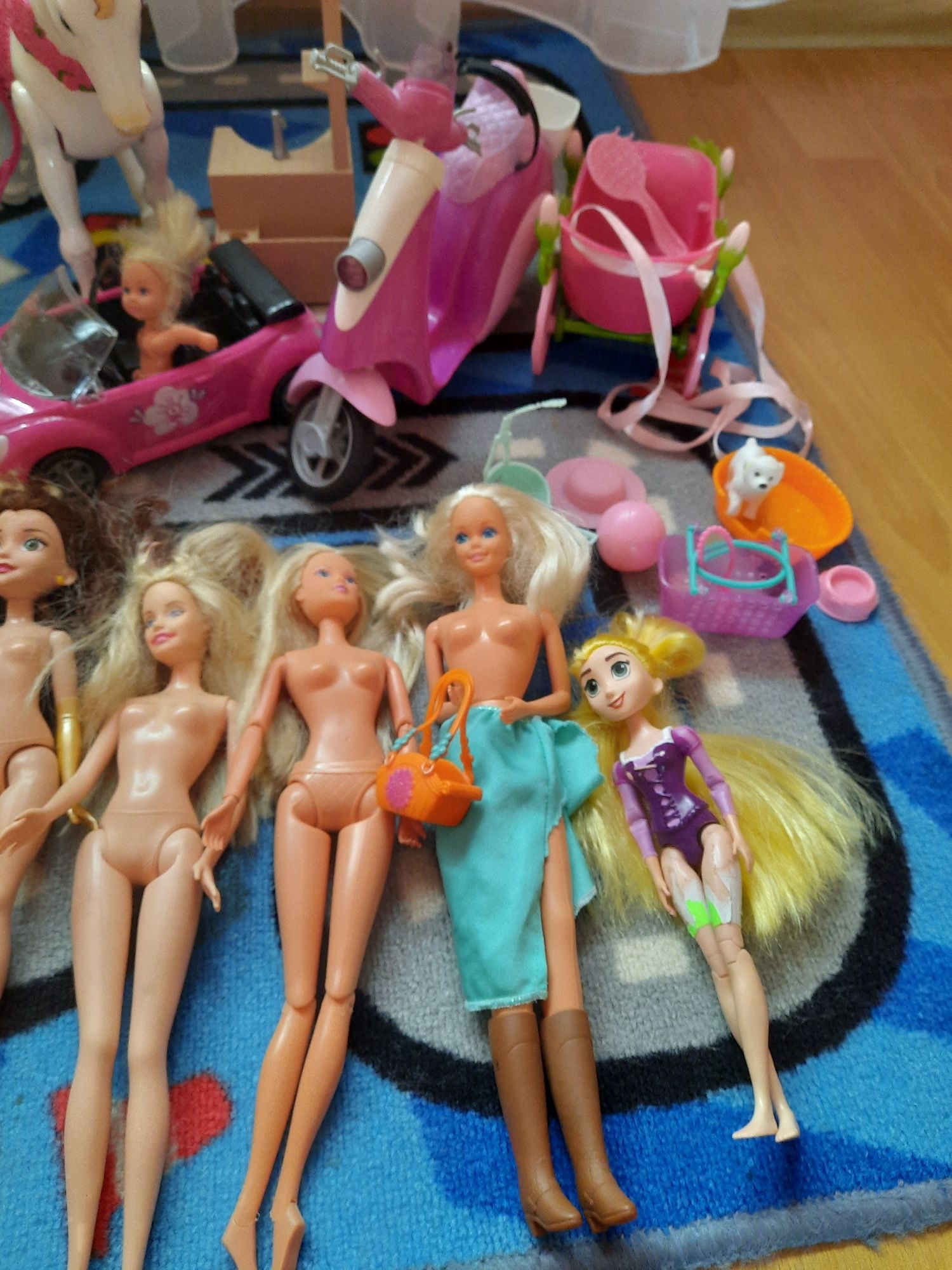 Duży zestaw zabawek dla dziewczynki lalki Barbie i akcesoria