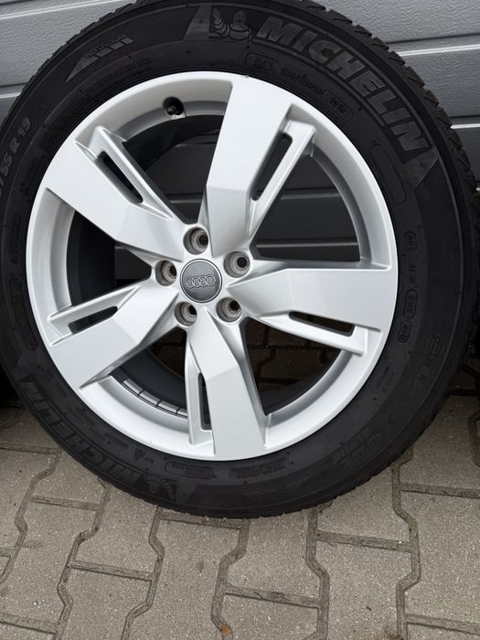 Koła zimowe 19” Audi Q5 235/55/19 Michelin
