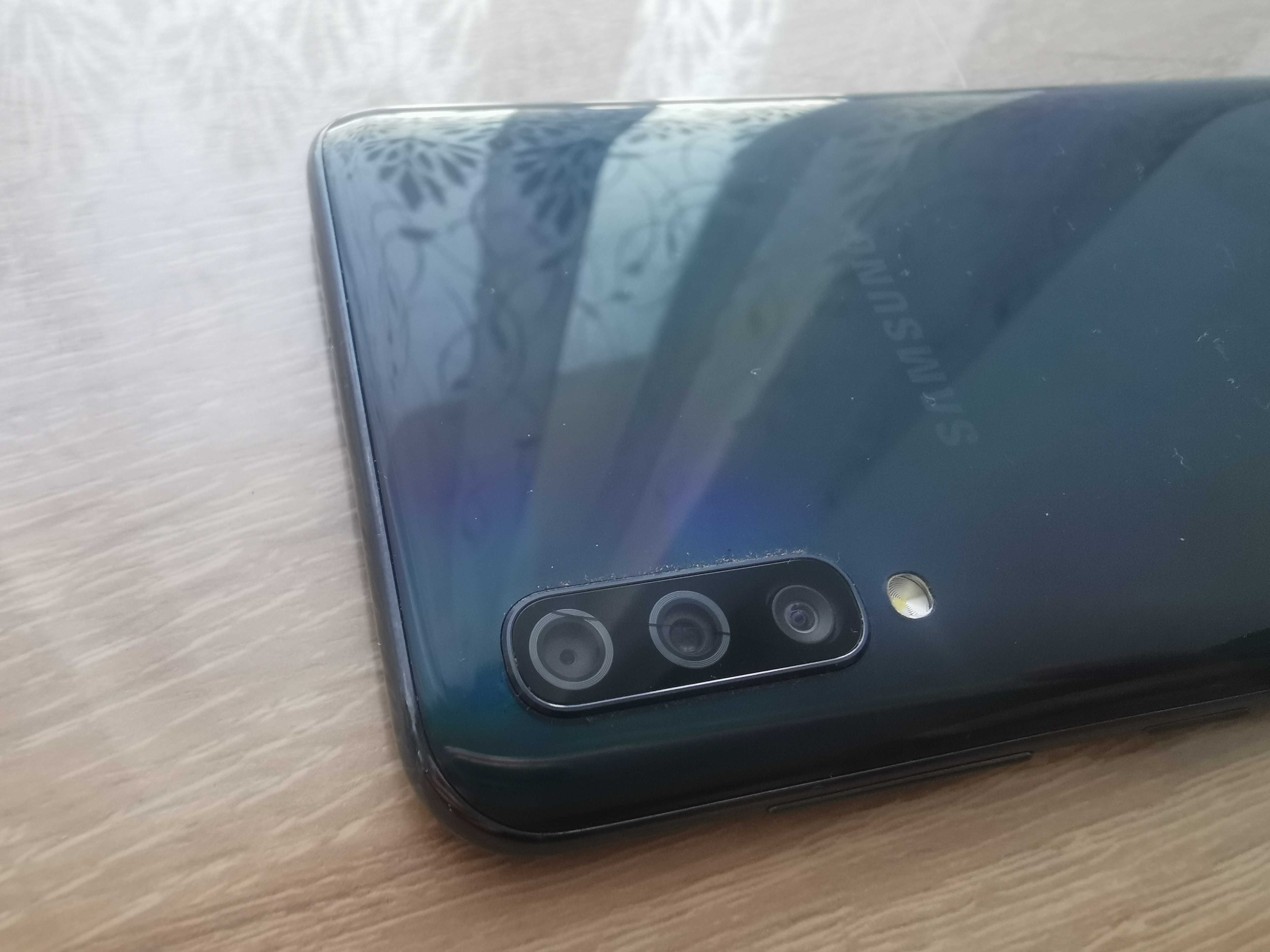 Samsung Galaxy A50