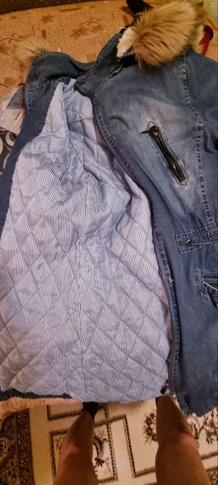 Тепла осіння куртка