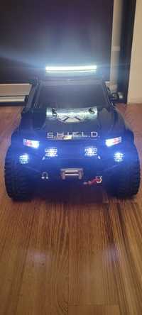 Model 10:1 rc trx4 traxxas off road + radio fs-gt5 wraz z odbiornikem,