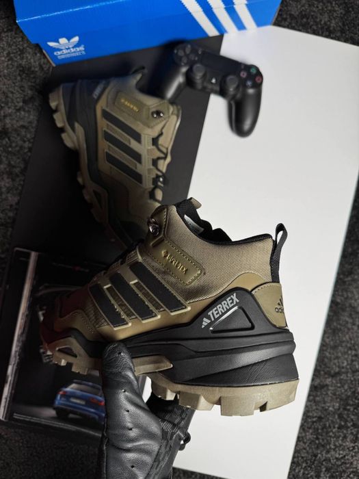 Чоловічі кросівки адідас терекс Adidas Terrex Fur Khaki Black [41-46]