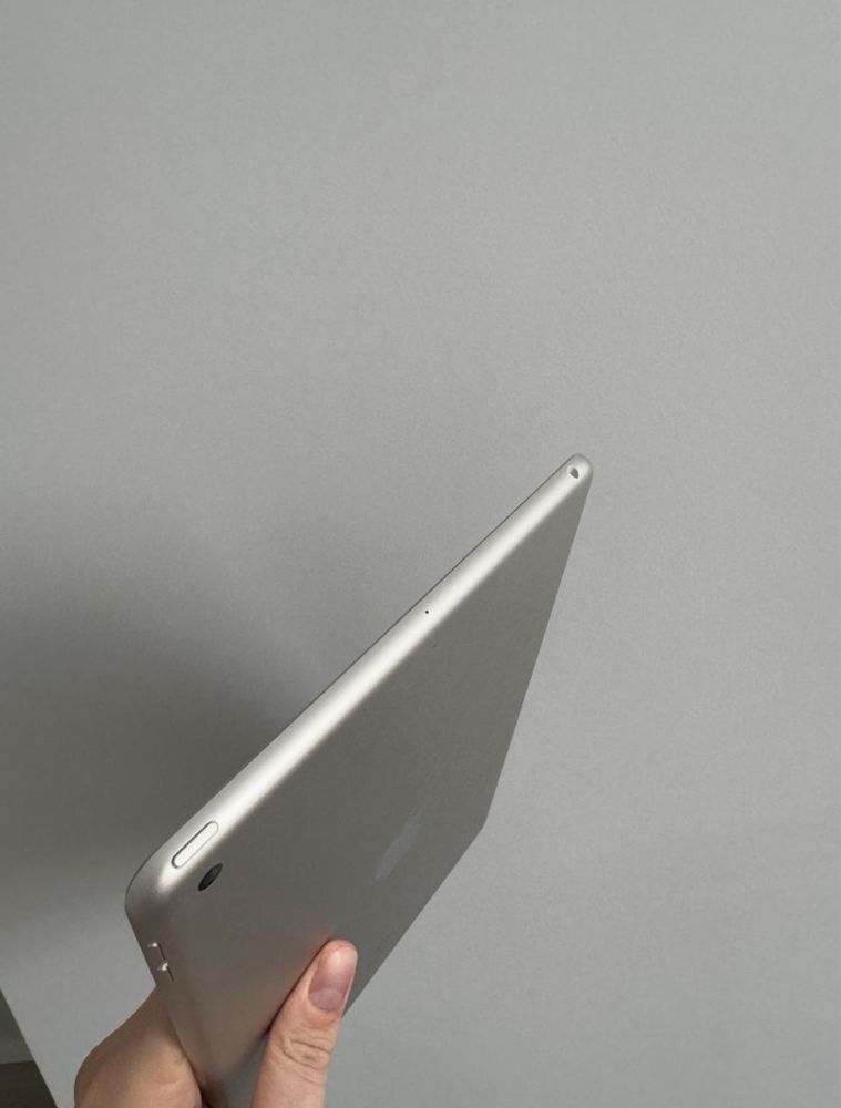 Планшет Apple iPad 9 2021 (Olx Доставка)