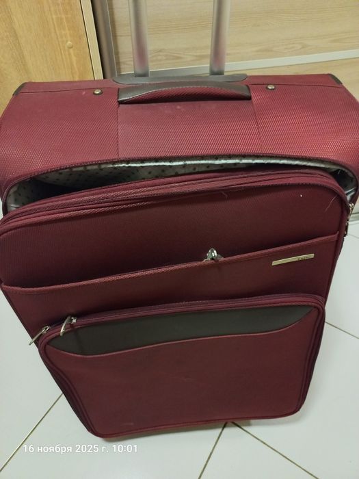 Большой текстильный чемодан  Gabol