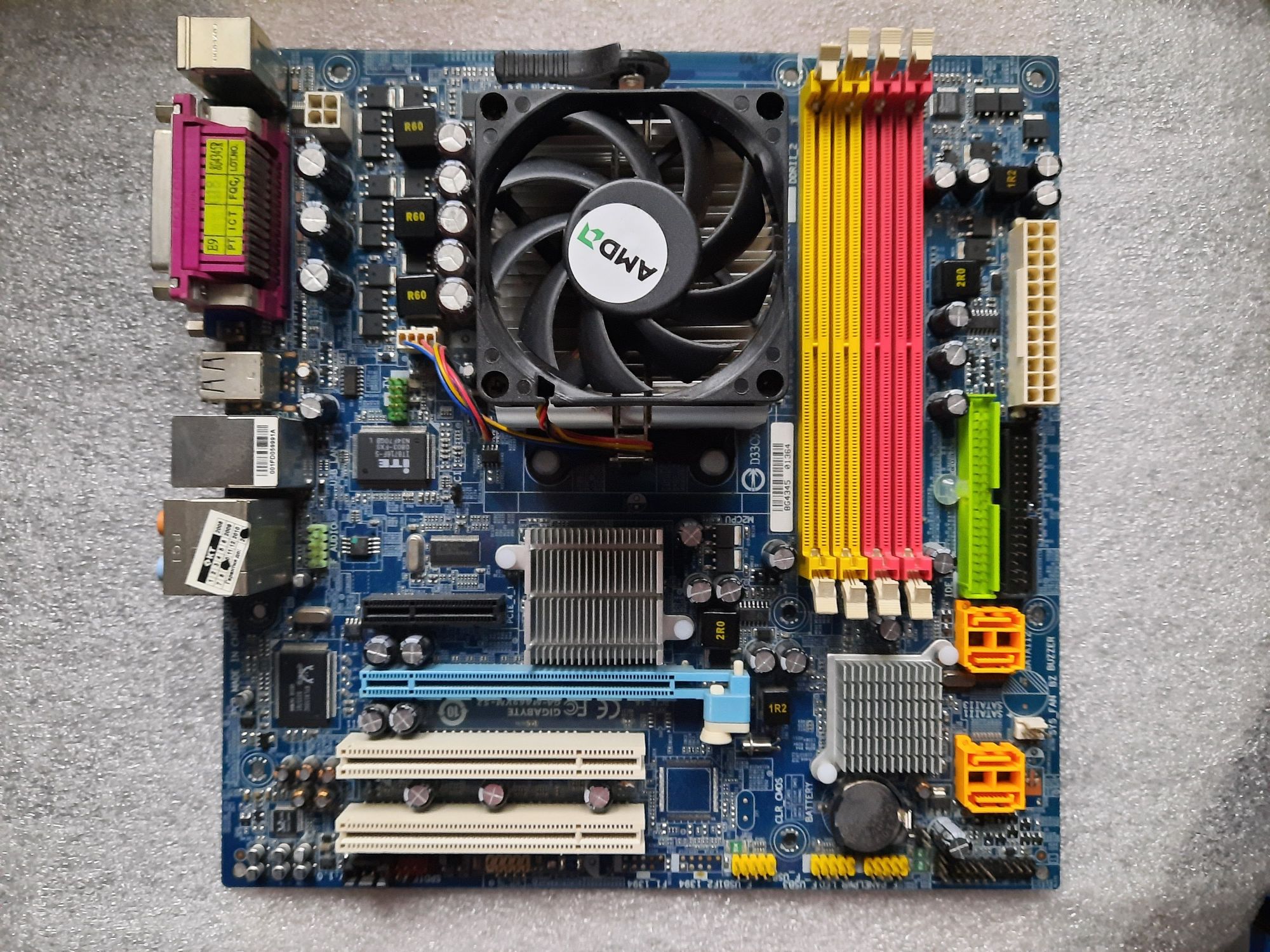 Системна плата msi ms-7181 та gigabyte ga ma69vm